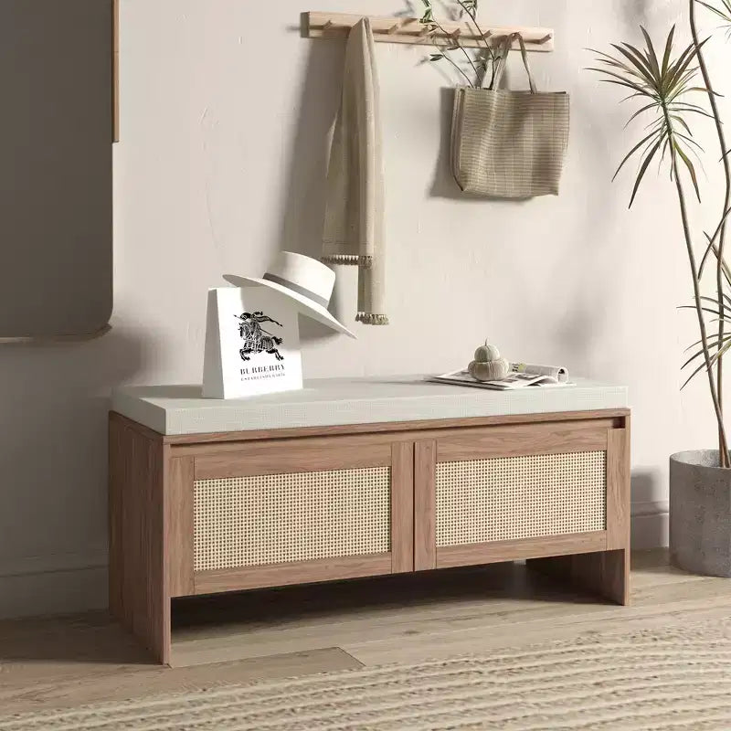Banc à chaussures style bohème en rotin PP avec coussin, banc d'entrée en bois robuste pour s'asseoir et ranger, organisateur de chaussures à 2 portes